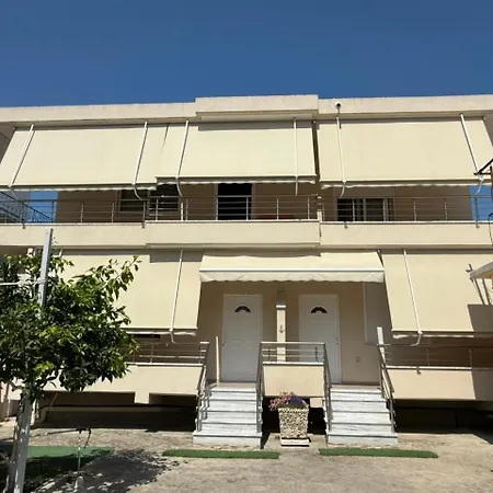 Lindita Apartman *